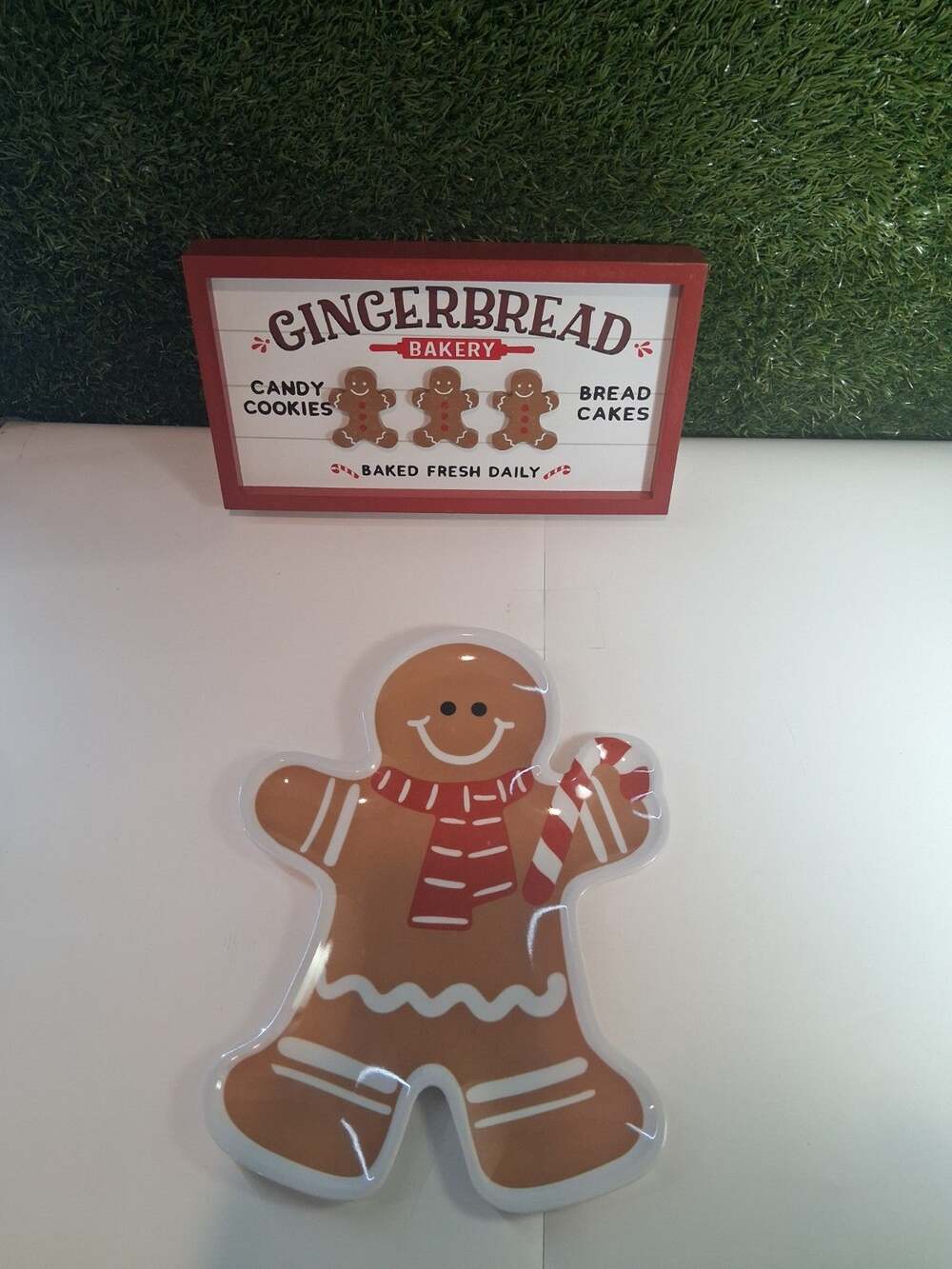 Christmas Gingerbread Lot Wooden Sign 14" and Melamine Serving Tray Platter 2pc